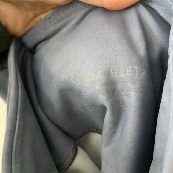 Athleta elation watercolor 7/8 tight leggings - Picture 4 of 4